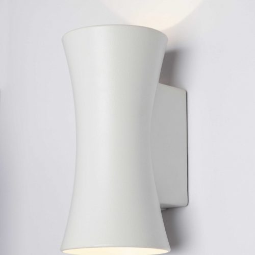 מנורת קיר אפ דאון מוגן מים דגם פייפ